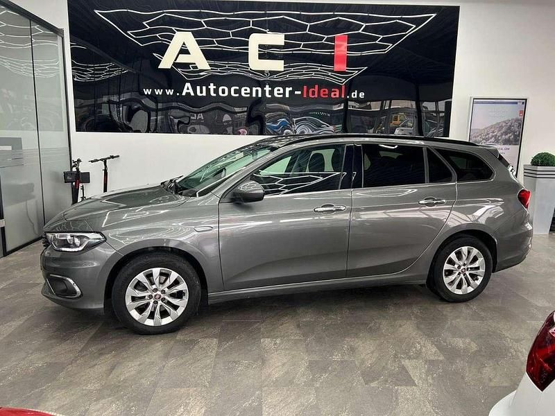 Gebraucht Fiat Tipo Lounge 120 PS (88 kW) 2019 Grau Limousine