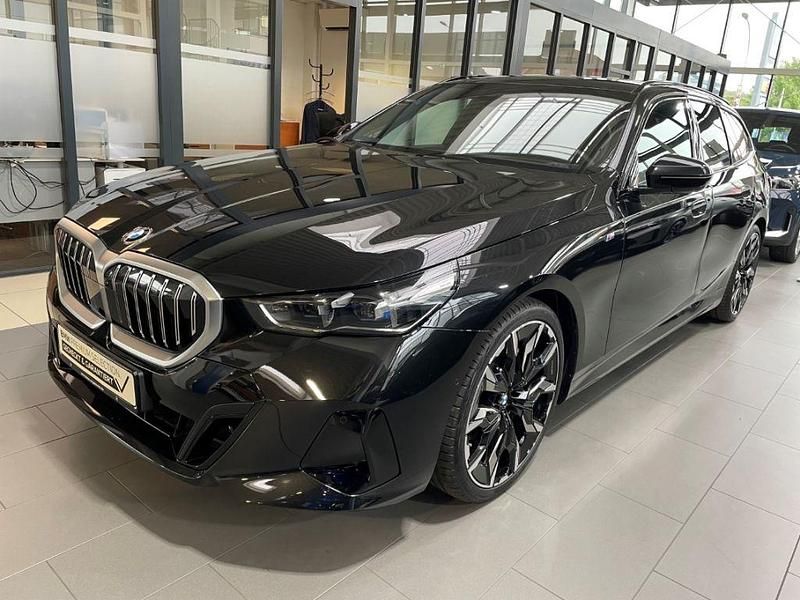 Schwarz Gebraucht 2024 BMW 540 M Sport Limousine | 66.900 € - Bild 1/3