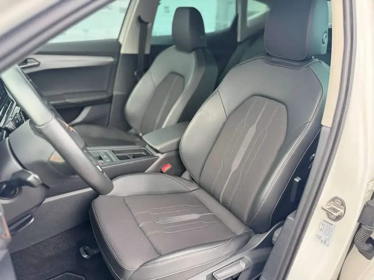 Gebraucht Cupra Formentor Basis 150 PS (110 kW) 2022 "candy" weiss SUV