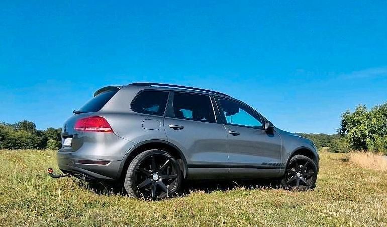 Grau Gebraucht 2014 VW Touareg SUV | 12.700 € (Guter Preis) - Bild 1/4