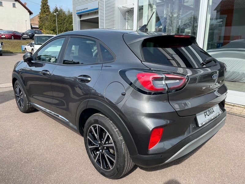 Gebraucht Ford Puma Titanium 125 PS (91 kW) 2021 Grau SUV