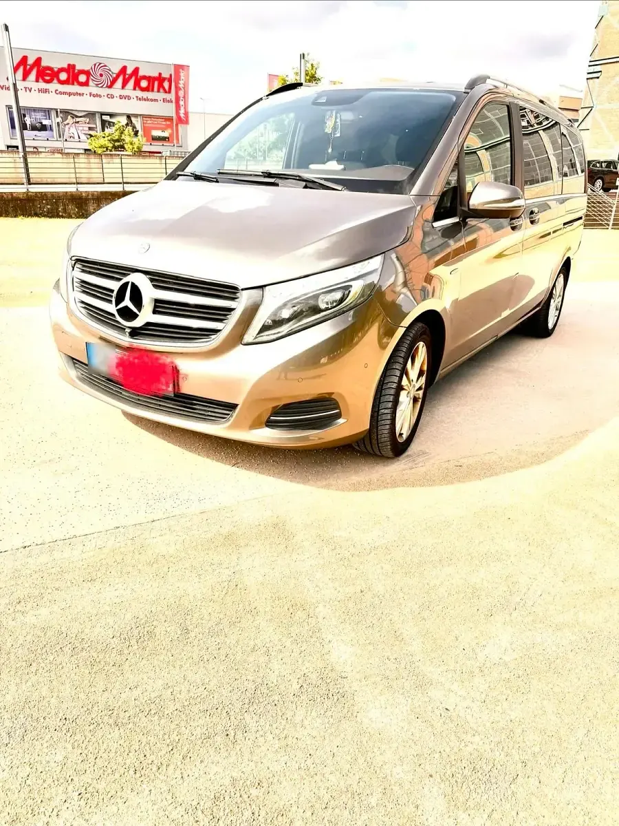 Gebraucht Mercedes V250 190 PS (139 kW) 2015 Braun Van / Kleinbus
