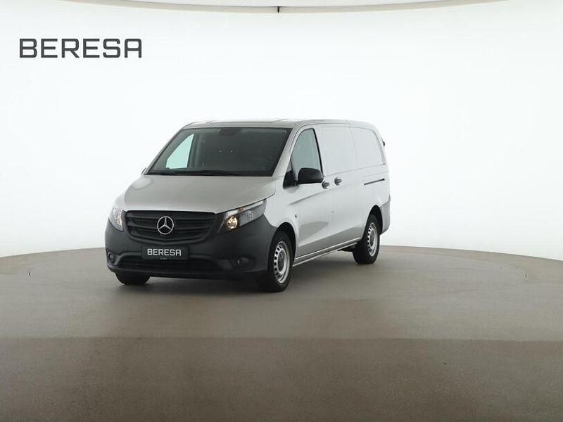 Silber Gebraucht 2021 Mercedes Vito Van | 22.586 € - Bild 1/4