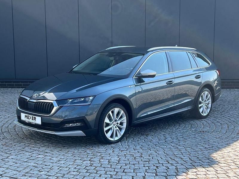 Gebraucht Skoda Octavia 200 PS (147 kW) 2022 Quarzgrau metallic Kombi