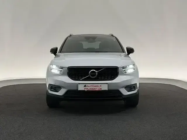 Gebraucht Volvo XC40 R-Design 163 PS (119 kW) 2021 Silber SUV