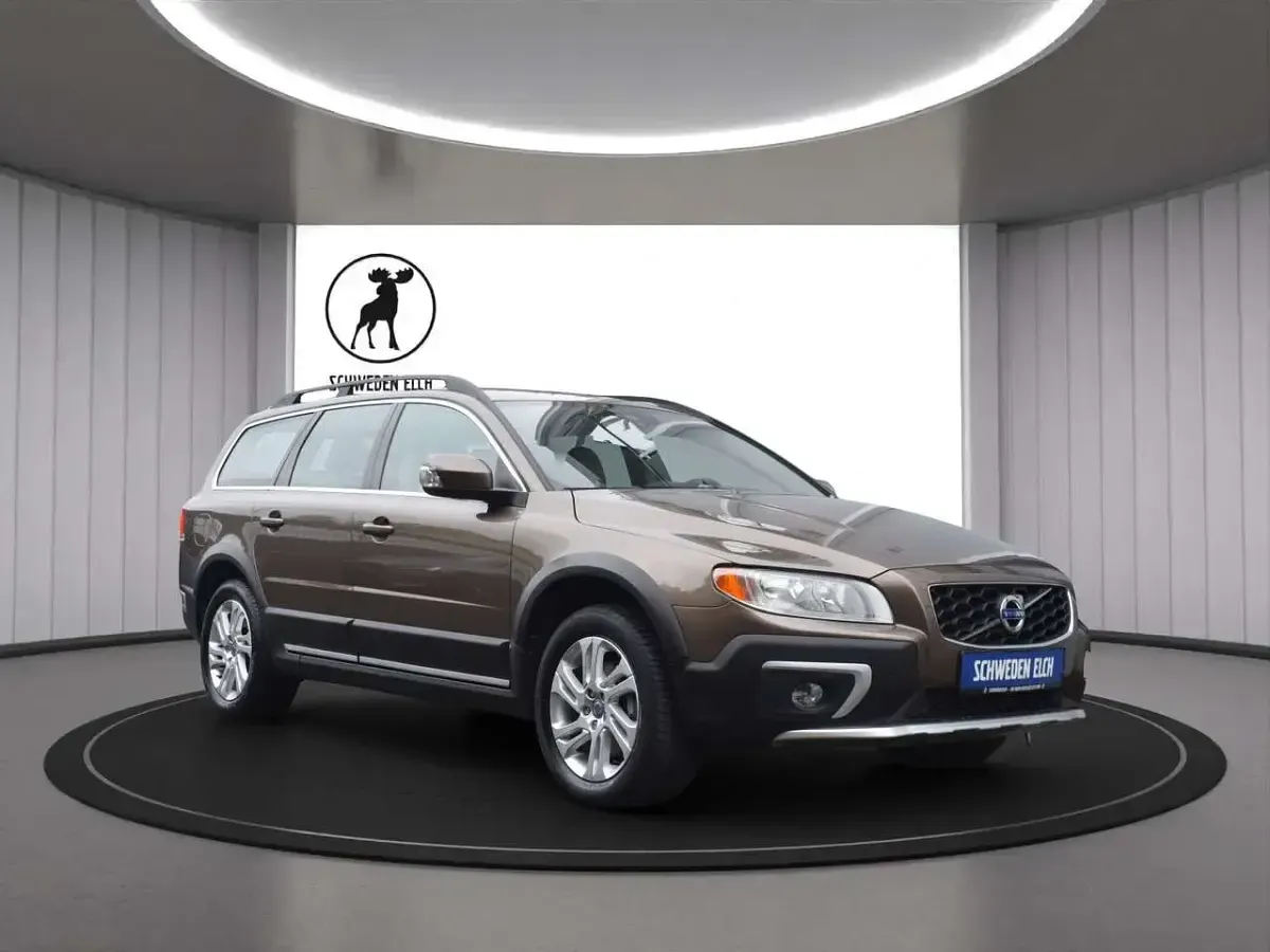 Używany Volvo XC70 181 KM (133 kW) 2014 Brązowy Kombi