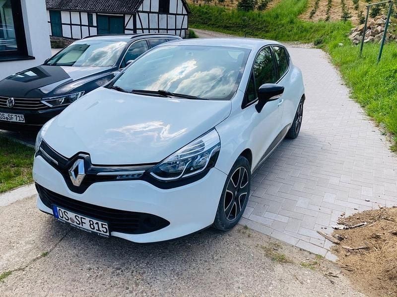 Gebraucht Renault Clio IV Dynamique 90 PS (66 kW) 2014 Weiß Limousine