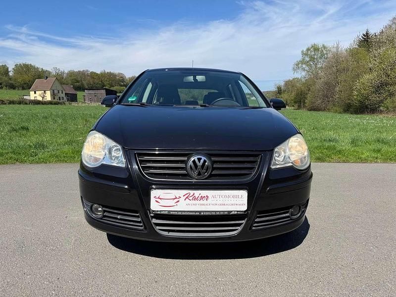 Gebraucht VW Polo Comfortline 54 PS (39 kW) 2007 Black magic perleffekt Kleinwagen