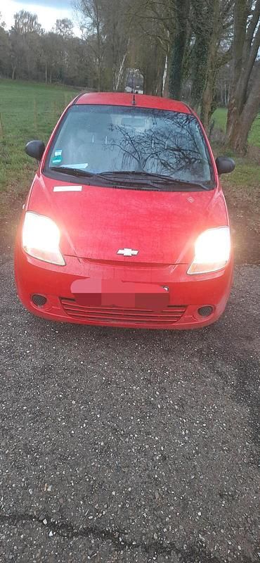 Gebraucht Chevrolet Matiz 65 PS (47 kW) 2009 Rot Kleinwagen