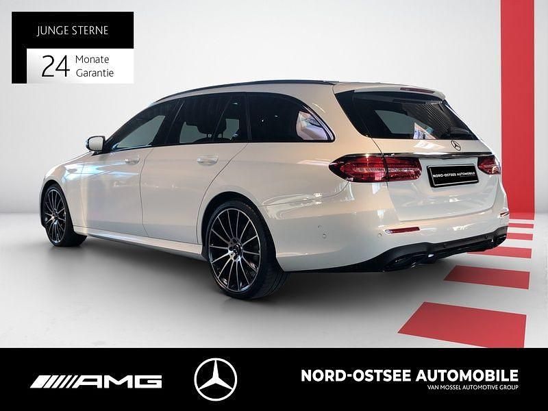 Gebraucht Mercedes E400 AMG 330 PS (242 kW) 2021 Unilack polarweiß Kombi