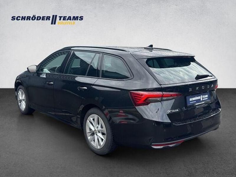 Gebraucht Skoda Octavia Selection 150 PS (110 kW) 2024 Schwarzmagic perleffekt Kombi