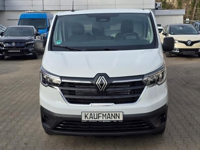 Gebraucht Renault Trafic Komfort 150 PS (110 kW) 2025 Van / Kleinbus