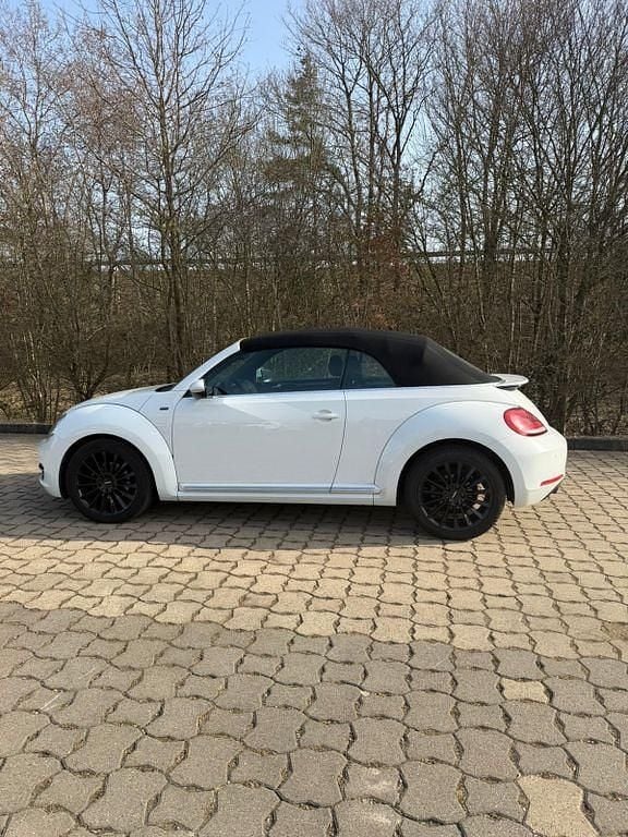 Gebraucht VW Beetle Allstar 150 PS (110 kW) 2016 Weiß Kleinwagen
