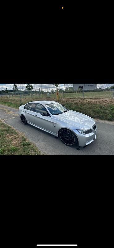 Silber Gebraucht 2007 BMW 335 Shadowline Limousine | 16.800 € (Fairer Preis) - Bild 1/4