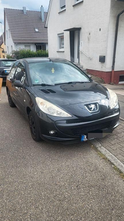 Schwarz Gebraucht 2011 Peugeot 206+ Kleinwagen | 2.550 € (Fairer Preis) - Bild 1/4