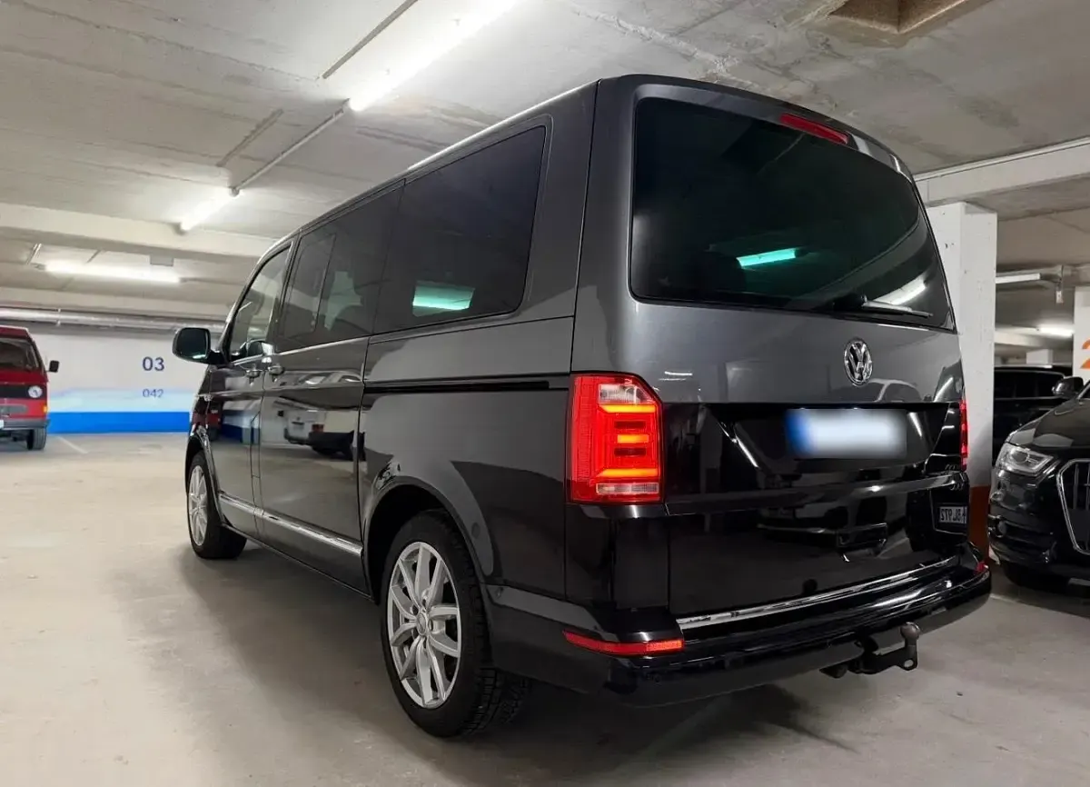 Gebraucht VW Multivan 199 PS (146 kW) 2019 Schwarz Van / Kleinbus