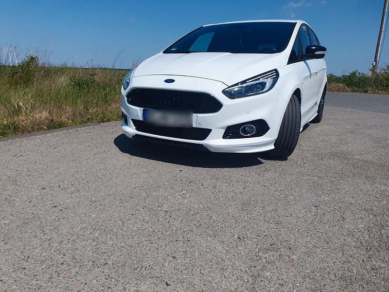 Gebraucht Ford S-MAX ST-Line 179 PS (131 kW) 2018 Weiß Van / Kleinbus