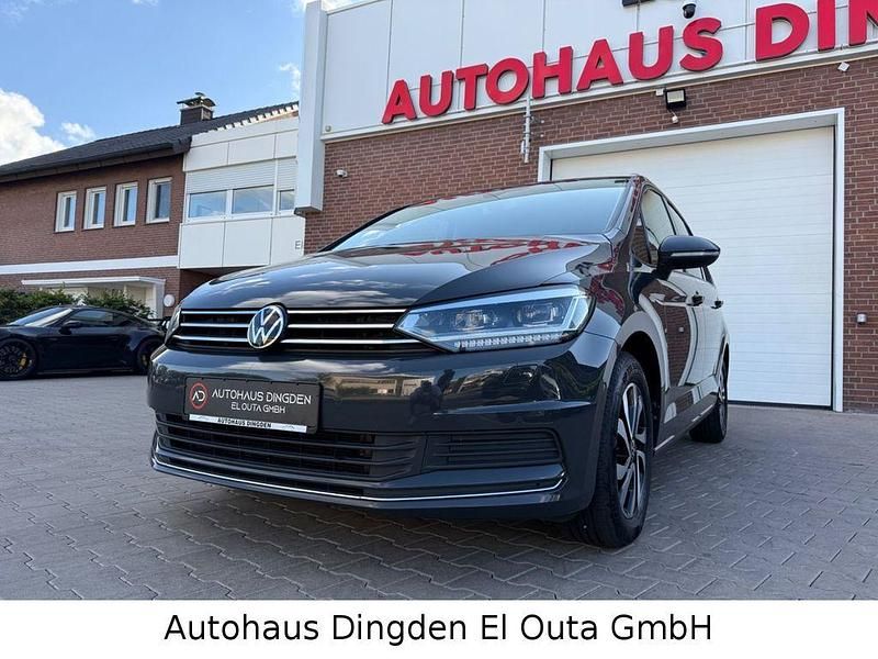 Grau Gebraucht 2022 VW Touran Active Van / Kleinbus | 17.950 € (Guter Preis) - Bild 1/4