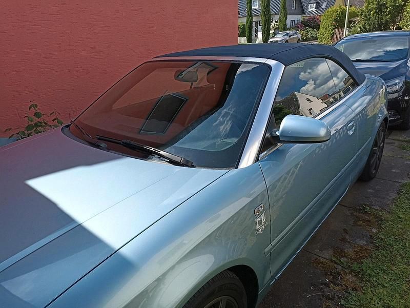 Blau Gebraucht 2003 Audi A4 Cabriolet Cabrio | 2.350 € (Superpreis) - Bild 1/4