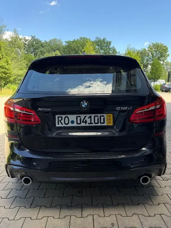 Gebraucht BMW 218 Active Tourer M Sport 150 PS (110 kW) 2021 Schwarz Van / Kleinbus