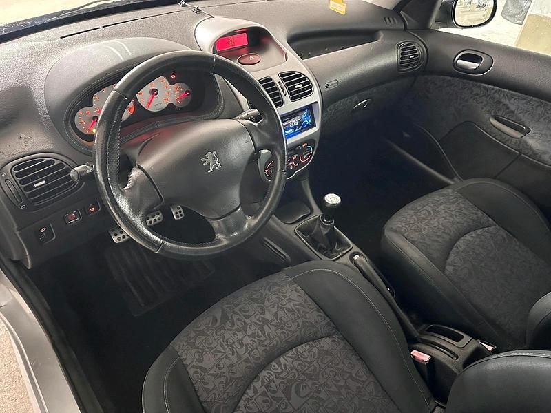 Gebraucht Peugeot 206 109 PS (80 kW) 2003 Silber Kombi