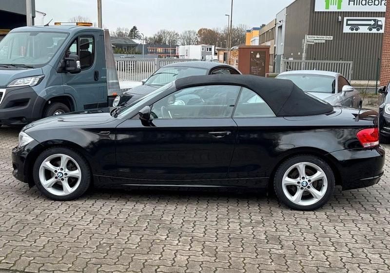 Gebraucht BMW 118 Cabriolet Comfort Edition 143 PS (105 kW) 2012 Schwarz Cabrio