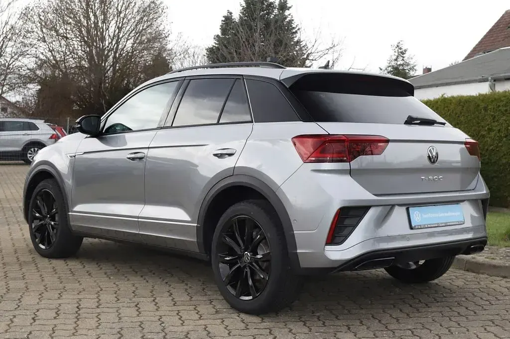 Gebraucht VW T-Roc R-line 150 PS (110 kW) 2024 Silber SUV