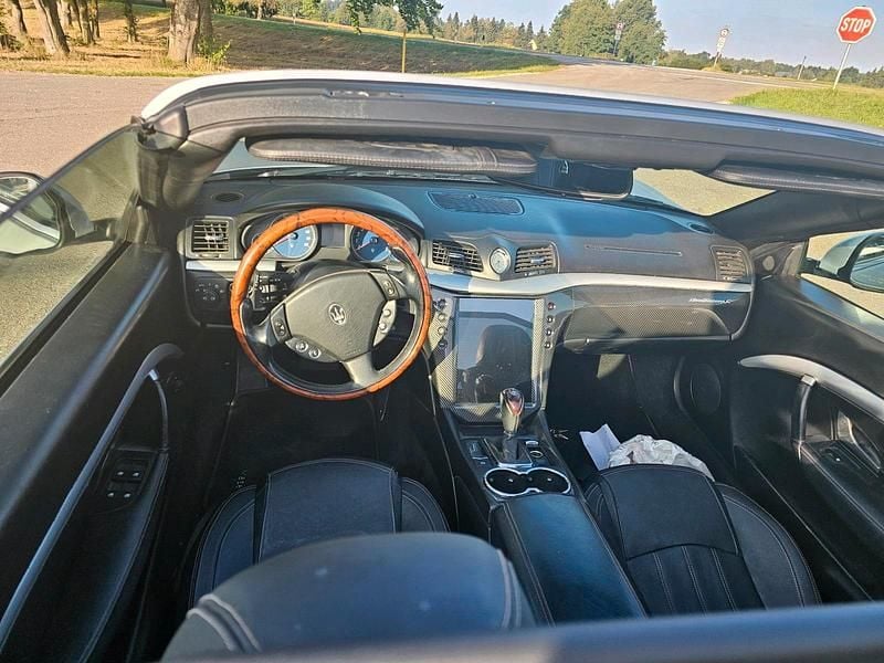 Gebraucht Maserati GranCabrio 460 PS (338 kW) 2011 Silber Cabrio