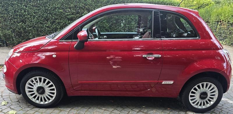 Rot Gebraucht 2011 Fiat 500 Lounge Kleinwagen | 3.950 € (Guter Preis) - Bild 1/4