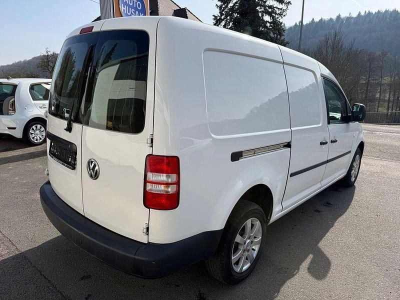 Gebraucht VW Caddy Maxi 102 PS (75 kW) 2012 Weiß Van / Kleinbus