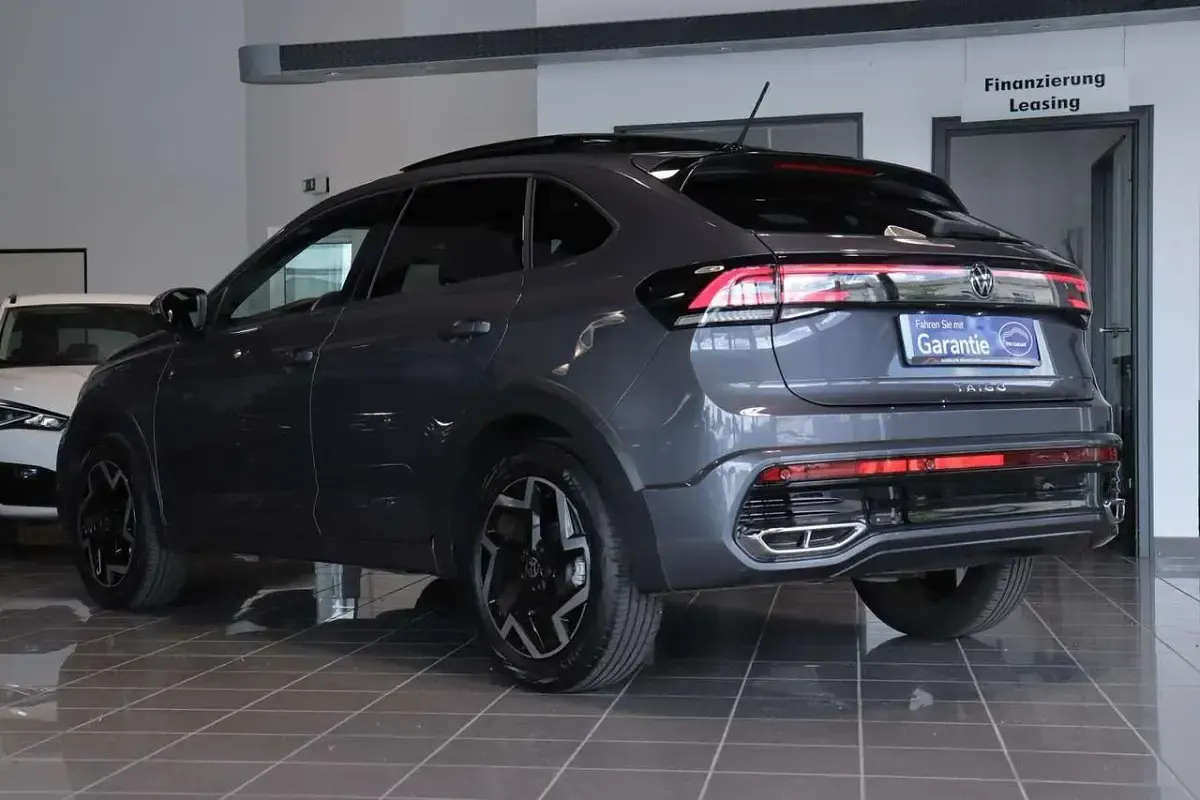 Gebraucht VW Taigo R-line 116 PS (85 kW) 2025 Rauchgrau metallic SUV