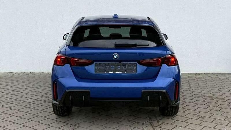 Neu BMW 120 Performance 156 PS (114 kW) 2026 M portimao blau metallic Kleinwagen