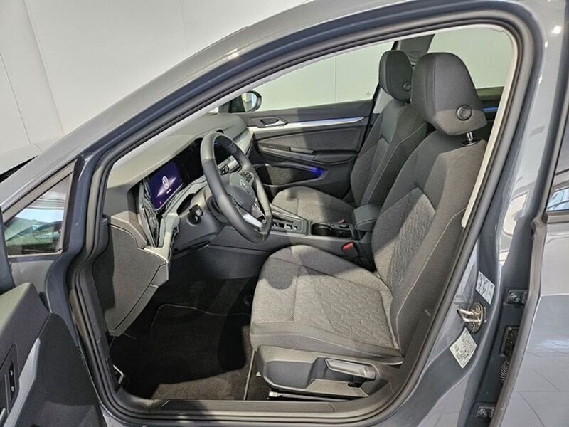 Gebraucht VW Golf VIII Move 150 PS (110 kW) 2023 Grau Kombi