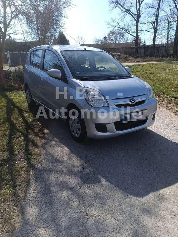 Gebraucht Daihatsu Cuore 69 PS (50 kW) 2008 Silber Kleinwagen