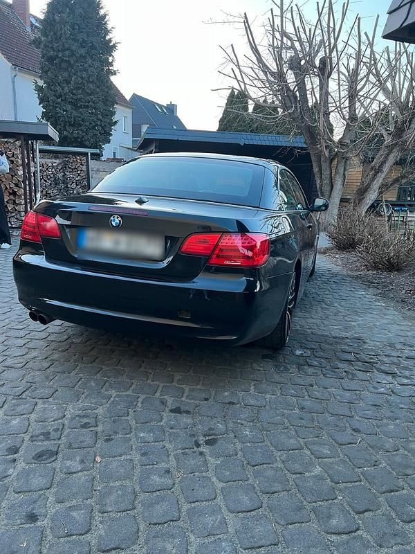 Gebraucht BMW 328 Cabriolet 234 PS (172 kW) 2012 Schwarz Cabrio