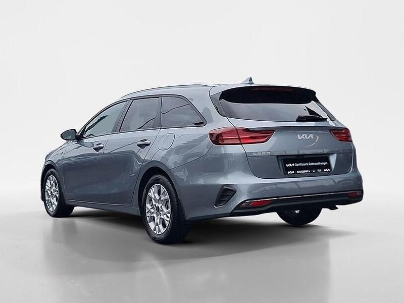 Gebraucht Kia Ceed 160 PS (117 kW) 2023 Grau Kleinwagen
