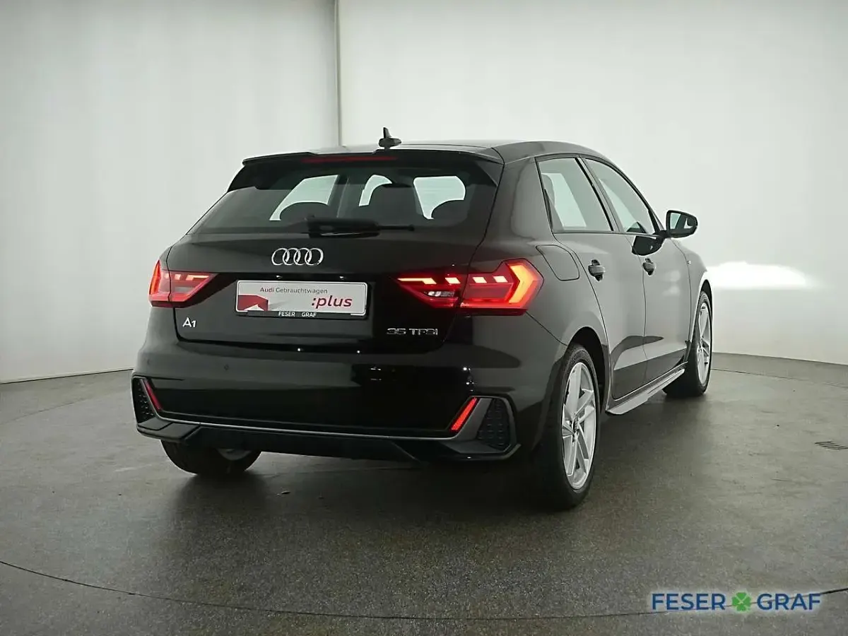 Gebraucht Audi A1 Sportback S-Line 150 PS (110 kW) 2023 Mythosschwarz metallic Kleinwagen
