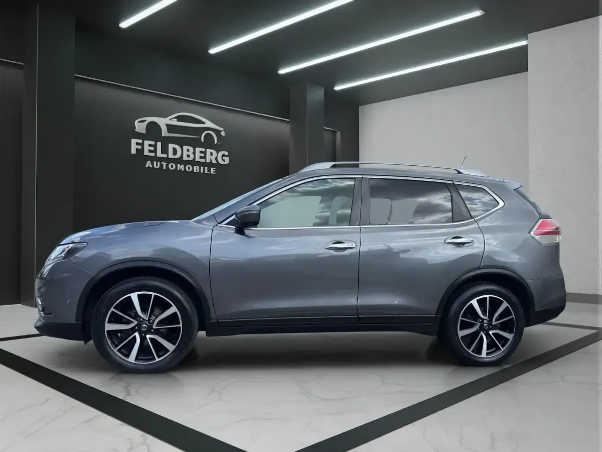 Gebraucht Nissan X-Trail Tekna 131 PS (96 kW) 2017 Grau SUV