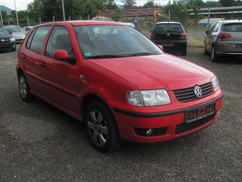 Gebraucht VW Polo 60 PS (44 kW) 2001 Rot Limousine