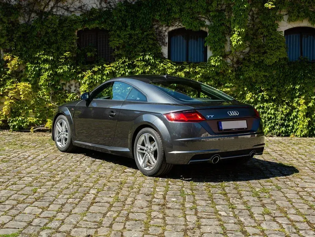 Gebraucht Audi TT S-Line 184 PS (135 kW) 2015 Grau Coupé