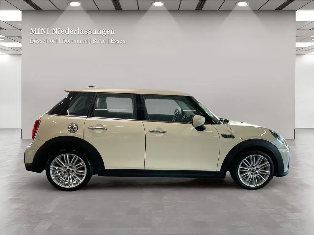 Używany Mini Cooper S 178 KM (130 kW) 2022 Biały Hatchback