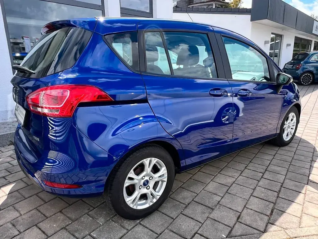 Używany Ford B-MAX SYNC Edition 125 KM (91 kW) 2015 Niebieski Minivan