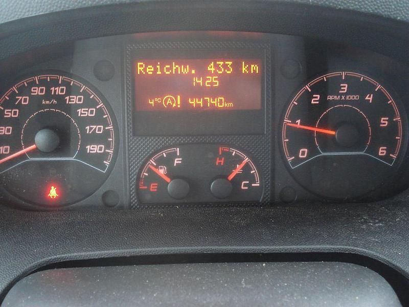 Gebraucht Opel Movano Edition 140 PS (102 kW) 2023 Weiß Van / Kleinbus