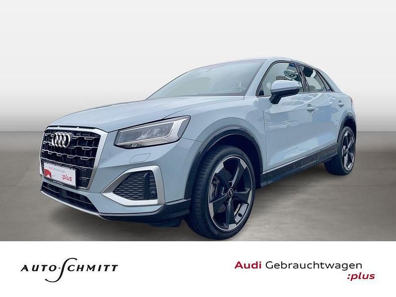 Pfeilgrau perleffekt Gebraucht 2022 Audi Q2 Ambiente SUV | 29.990 € (Guter Preis) - Bild 1/4