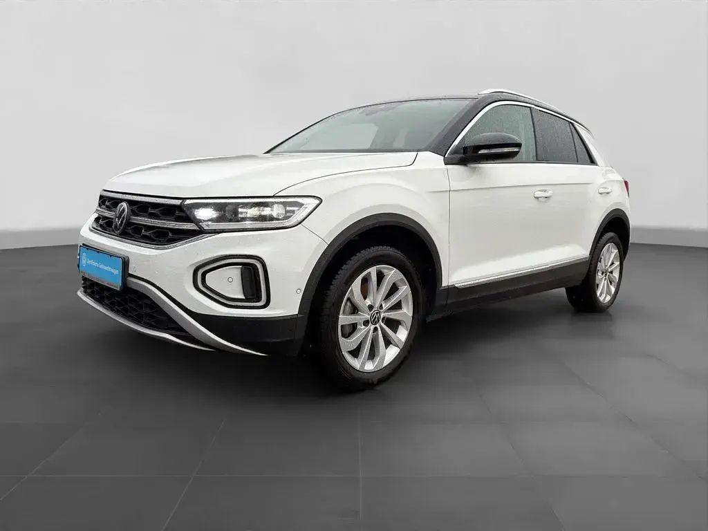 Second-hand VW T-Roc Style 110 CP (80 kW) 2023 Alb SUV