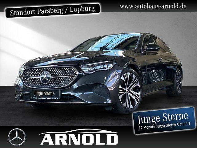 Grau (graphitgrau) Gebraucht 2023 Mercedes E200 Avantgarde Limousine | 46.790 € (Fairer Preis) - Bild 1/4