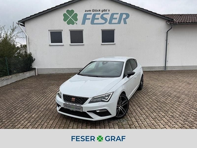 Weiß Gebraucht 2019 Seat Leon Beats Limousine | 22.770 € (Fairer Preis) - Bild 1/4