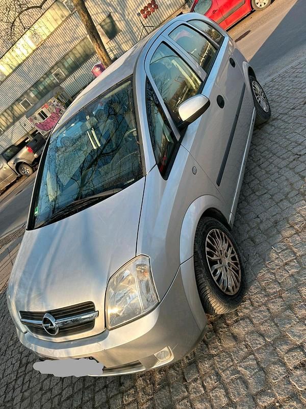 Gebraucht Opel Meriva 101 PS (74 kW) 2004 Silber Van / Kleinbus