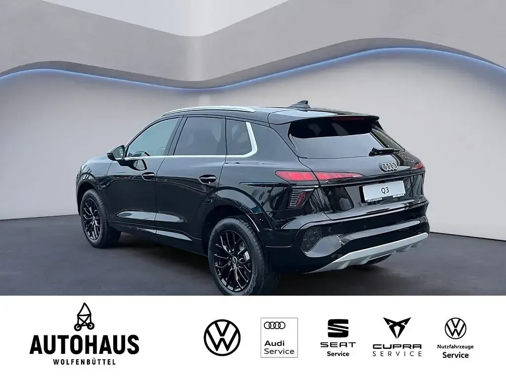 Gebraucht Audi Q3 Sport 150 PS (110 kW) 2026 Schwarz SUV