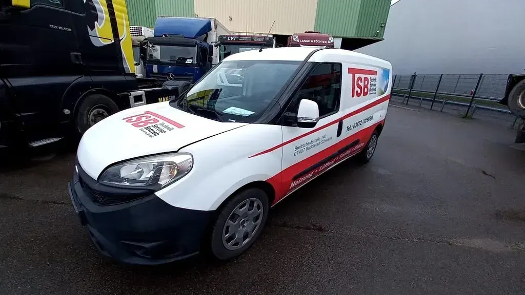 Gebraucht Fiat Doblò 101 PS (74 kW) 2015 Weiß Van / Kleinbus